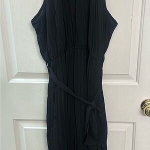 Elegant Pleated Black Sleeveless Jumpsuit